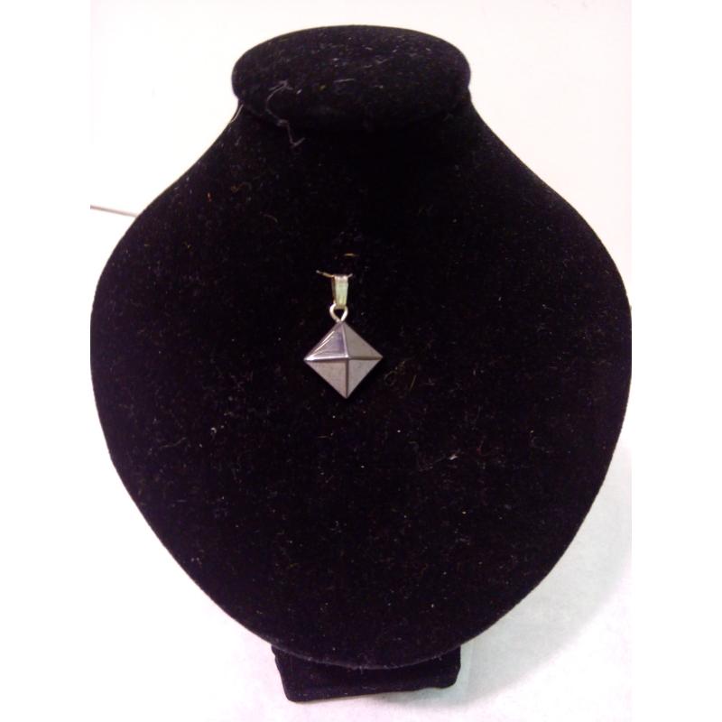 Colgante Piramide Hematite (HAS) Colgante Piramide Hematite (HAS)