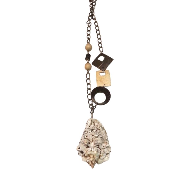 Collar Caracola, Madera y Cadena 46 cm (HAS)